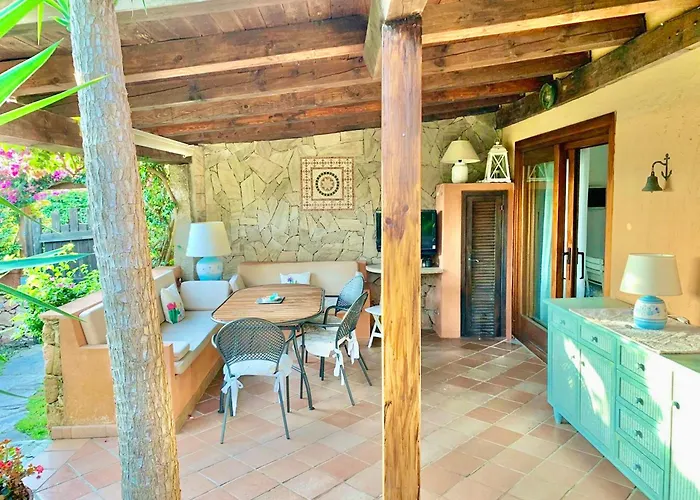 3 Bedrooms, 2 Bathrooms In Just 70 Mt From The Sea