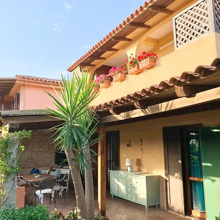 3 Bedrooms, 2 Bathrooms In Just 70 Mt From The Sea Apartmán Marinella (Sardinia)