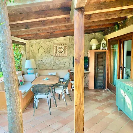 3 Bedrooms, 2 Bathrooms In Just 70 Mt From The Sea