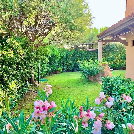 3 Bedrooms, 2 Bathrooms In Just 70 Mt From The Sea Marinella (Sardinia)