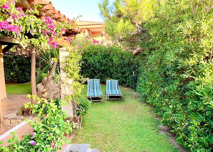 3 Bedrooms, 2 Bathrooms In Just 70 Mt From The Sea *