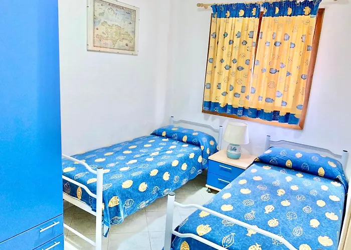 3 Bedrooms, 2 Bathrooms In Just 70 Mt From The Sea Apartman
